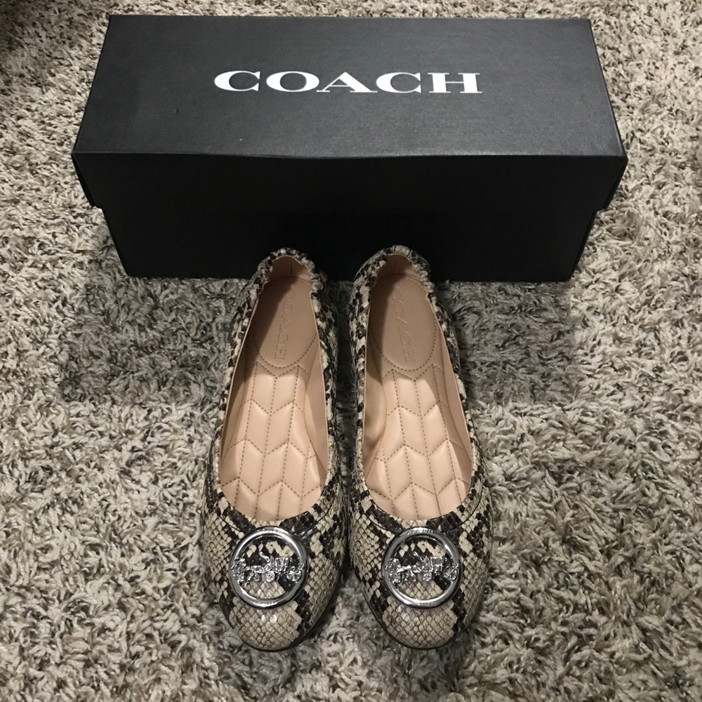 Coach size 6 ballet flat